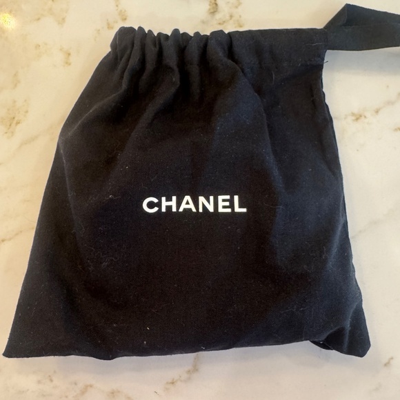 Chanel Interlocking Logo Belt - Picture 2 of 4